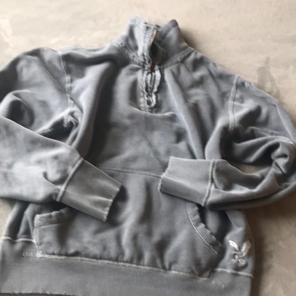 American Eagle Outfitters Tops - • AEO pullover